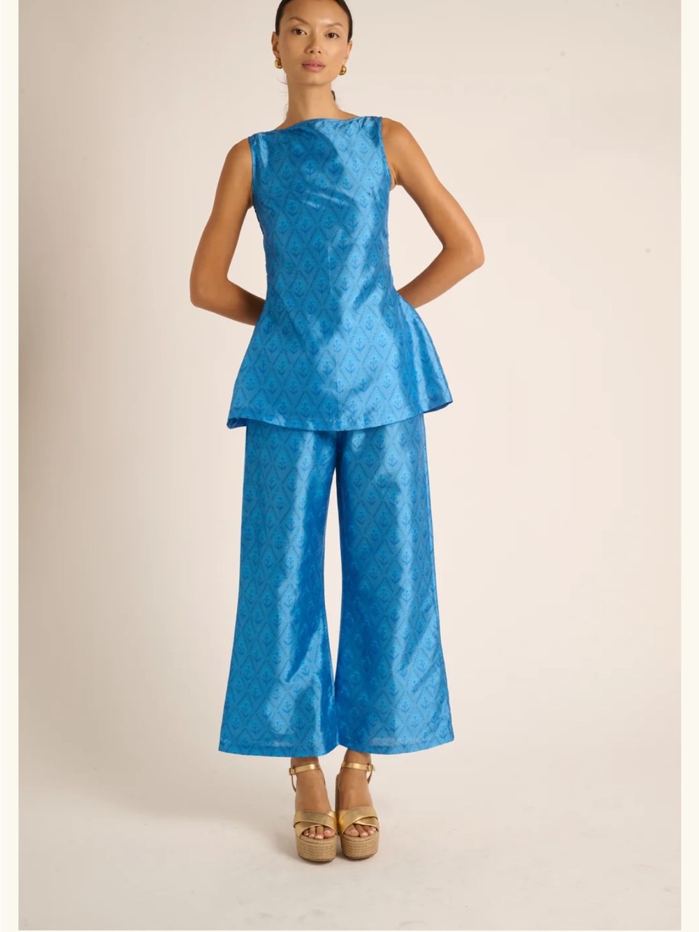 La Maregold Celine Top in Sapphire Lattice Floral